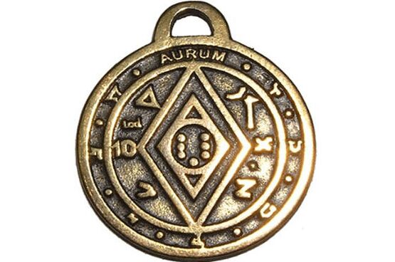 mince amulet pro štěstí a bohatství