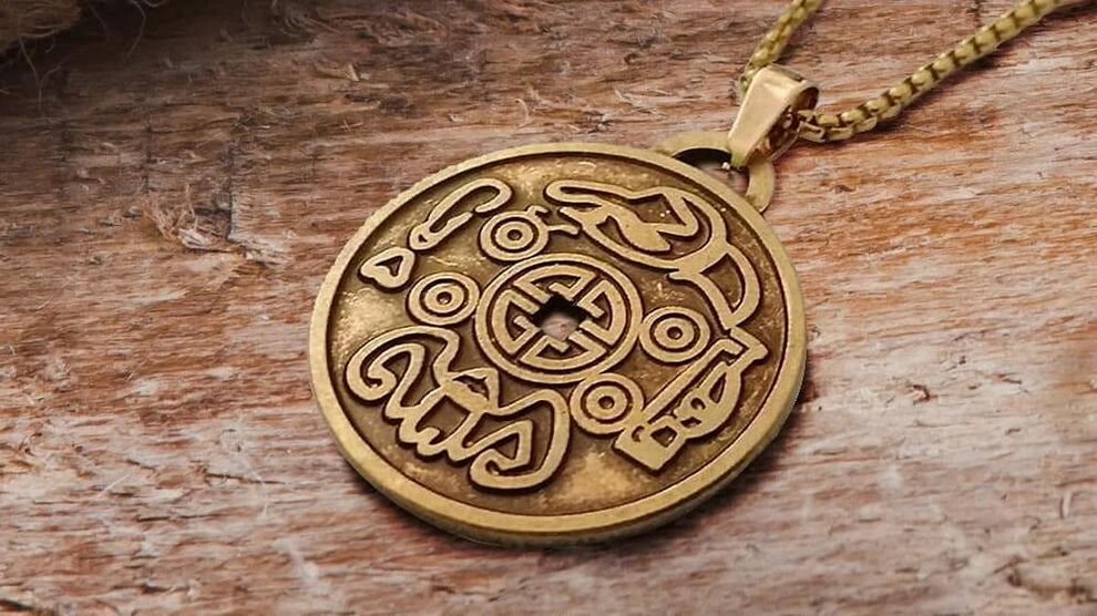 císařský amulet k přilákání peněz